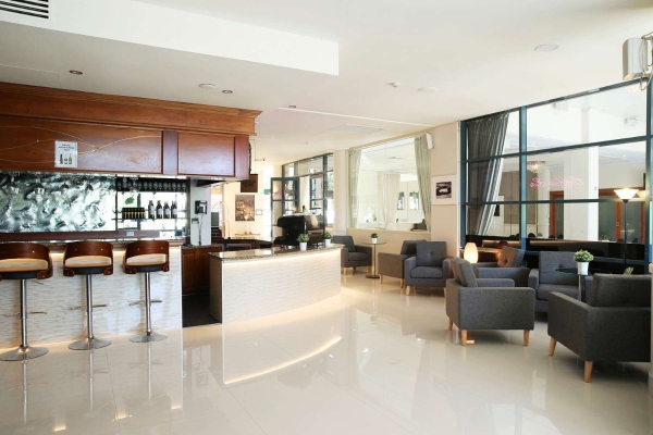 PLUS HOTEL DIANA (Brisbane)